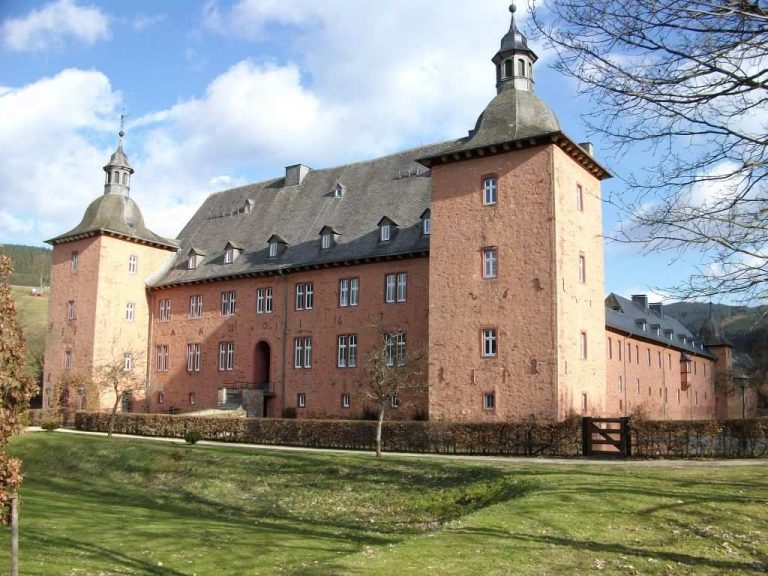 Adolfsburg 1024 x 768 1