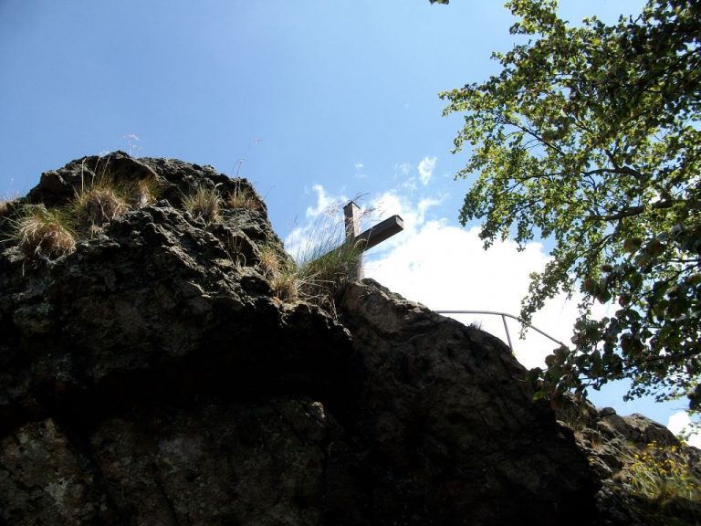 Gipfelkreuz Albaumer Klippen 1024 x 576