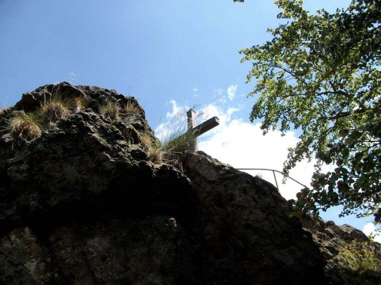 Gipfelkreuz Albaumer Klippen 1024 x 768 1